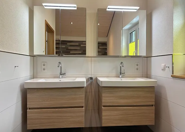 Casa de Férias Traumferienhaus Am Nuerburgring Leimbach (Ahrweiler)